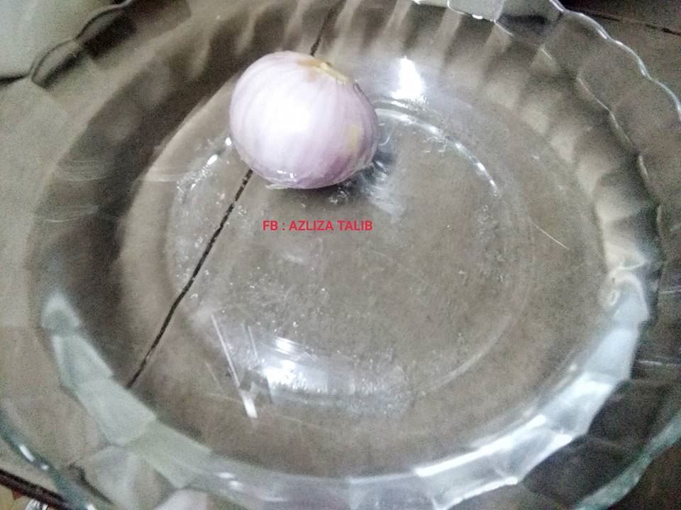 tips elak pedih mata bila potong bawang
