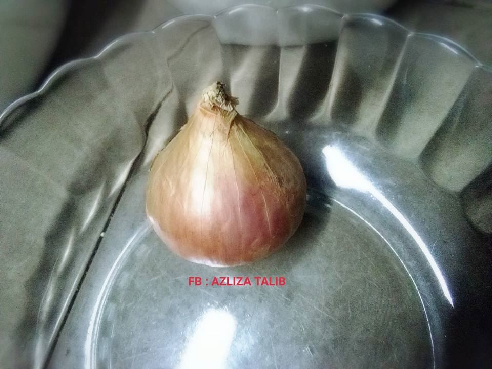 tips elak pedih mata bila potong bawang