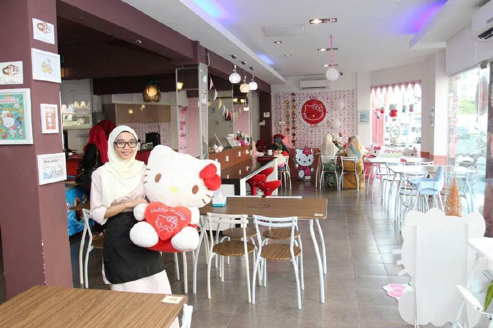 cafe khas bagi peminat tegar hello kitty