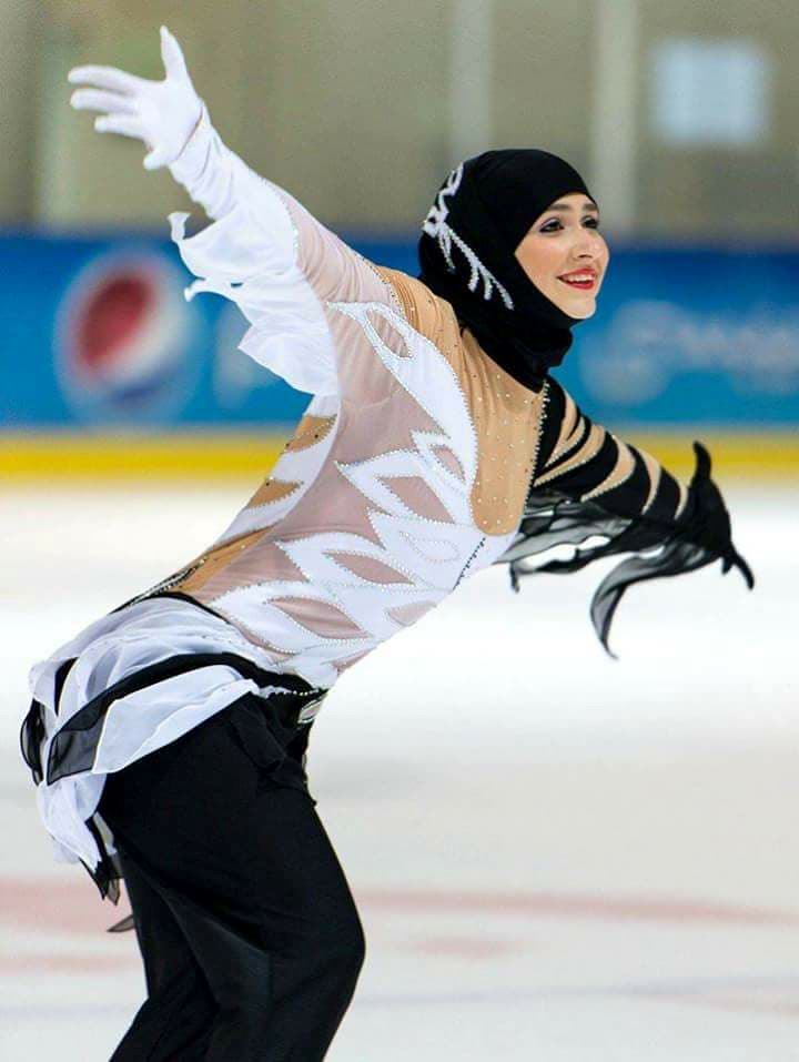 zahra lari, wanita berhijab pertama dalam sukan luncur ais