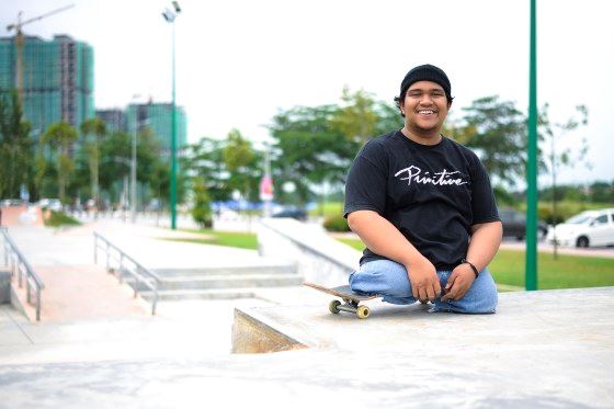 tiada kaki bukan penghalang bagi pemuda ini untuk skate
