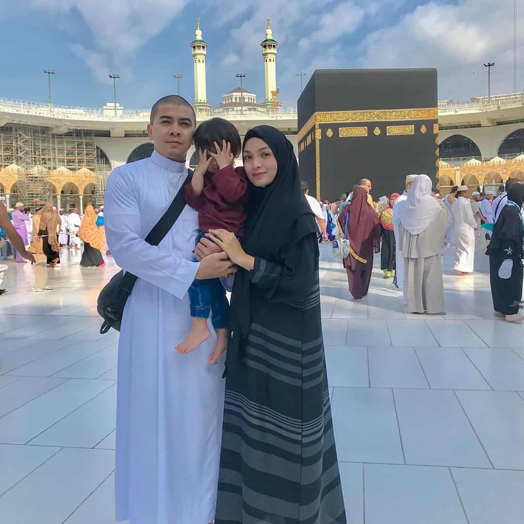 amyra rosli kini berhijab selepas mengerjakan umrah