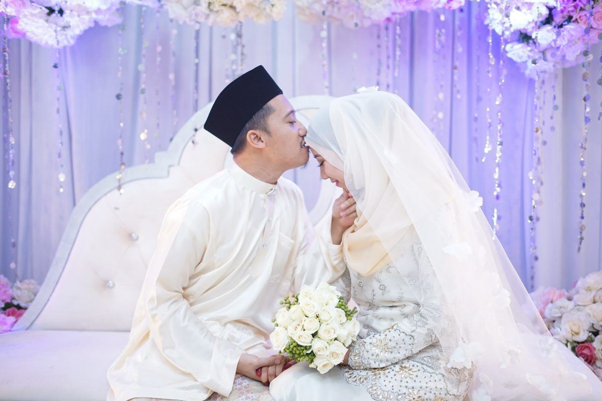 mengaharungi cabaran di peringkat awal perkahwinan