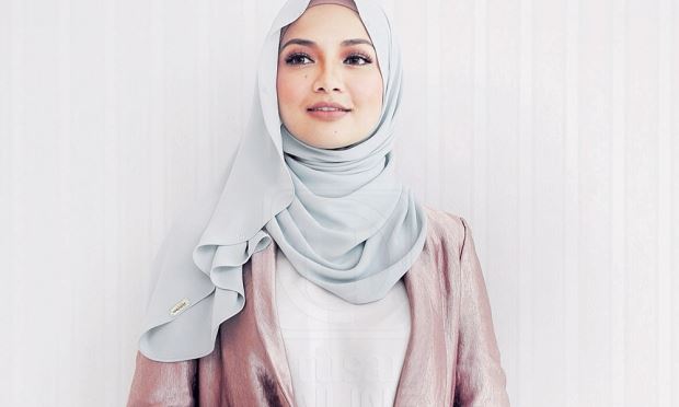neelofa mencatat sejarah kerana menjadi rakyat malaysia yang pertama dilantik sebagai duta bagi jena