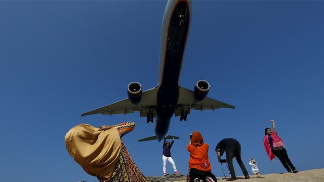 hukuman mati jika ambil gambar ketika kapal terbang sedang berlepas