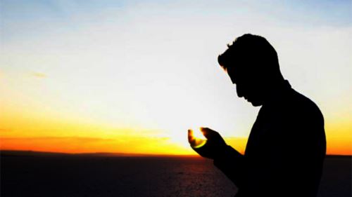 masa berlalu begitu pantas, tanda dunia kian menuju penghujungnya…