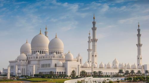Langkah ke Masjid, Langkah ke Syurga: Fadhilat Solat di Masjid Yang Terbukti Dalam Hadis