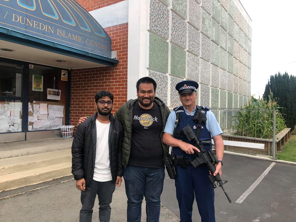 lelaki ini berkongsi kisah tentang pengalamannya ketika berada di new zealand