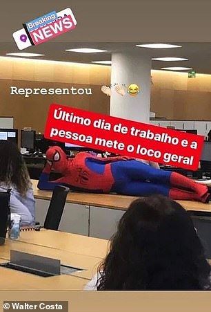 pakai kostum spiderman untuk rai hari terakhir bekerja