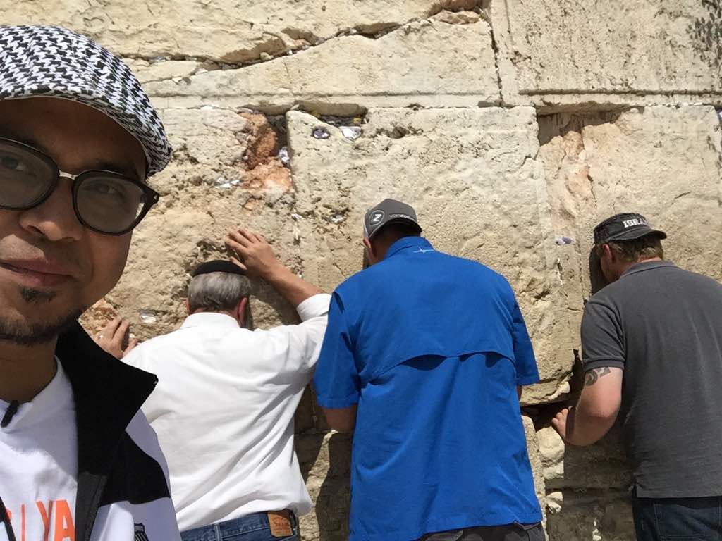 mawi jejakkan diri di masjid al-aqsa